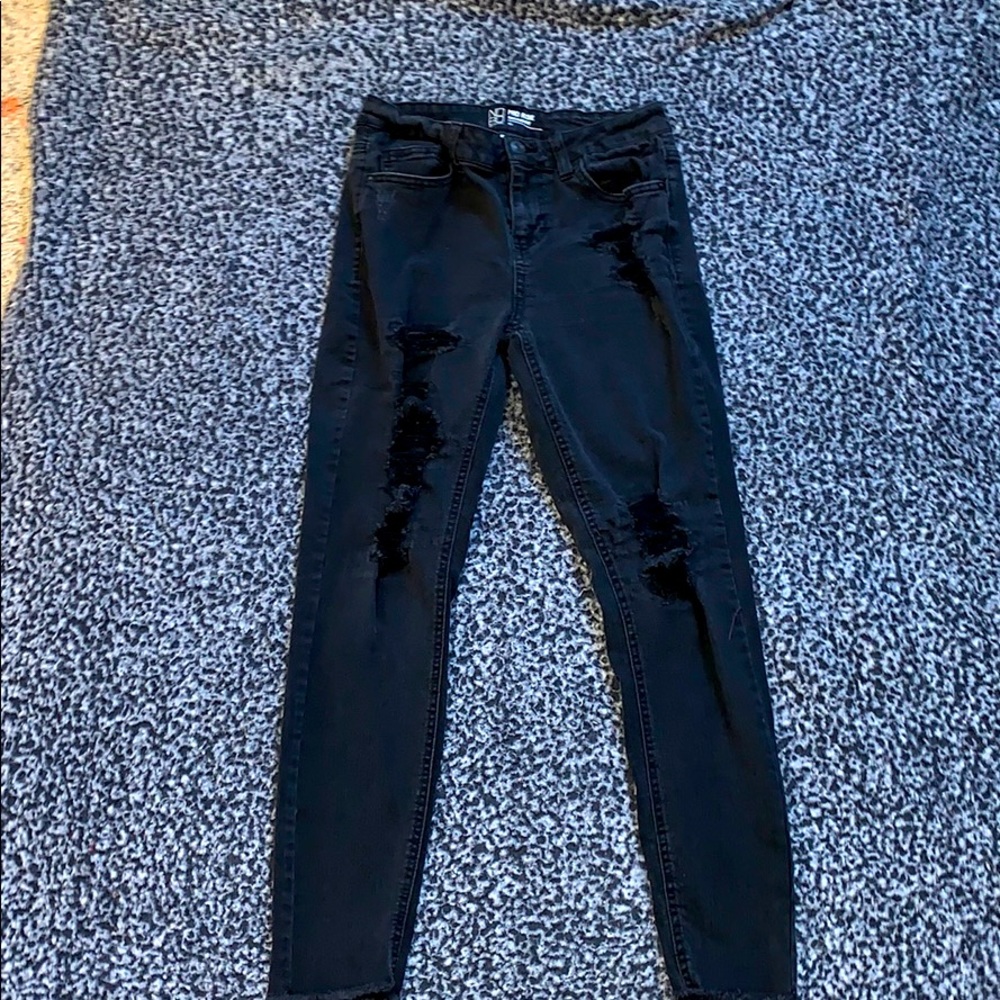 Ripped black jeans
